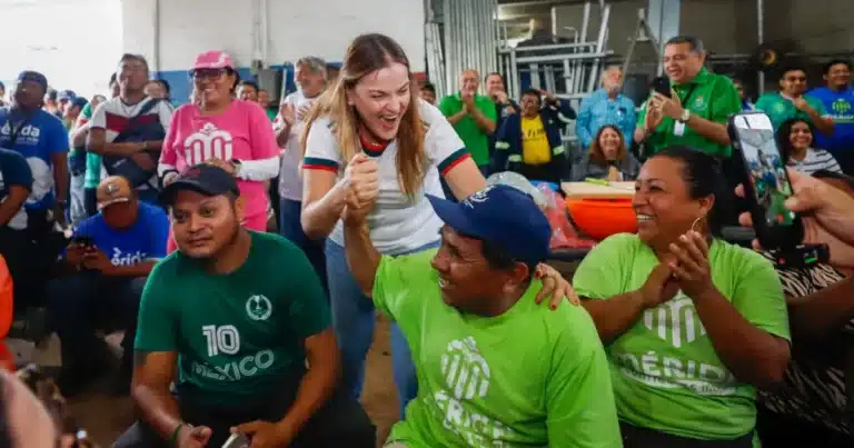 cecilia patrón reconoce a trabajadores municipales y supervisa acciones contra inundaciones