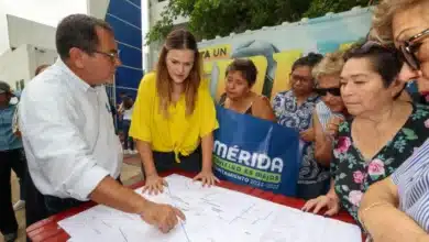 cecilia patrón supervisa repavimentación de la avenida canek