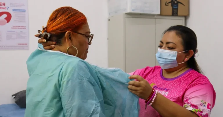 dif yucatán acerca mastografías gratuitas para detección oportuna de cáncer de mama