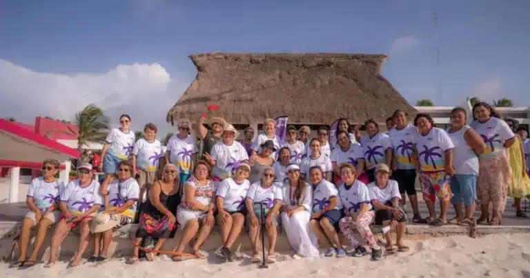 DIF Yucatán lleva jornada recreativa a Progreso para fortalecer bienestar de personas mayores