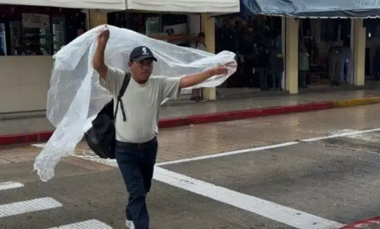 lluvias disparan venta y precio de impermeables, paraguas y botas en mérida