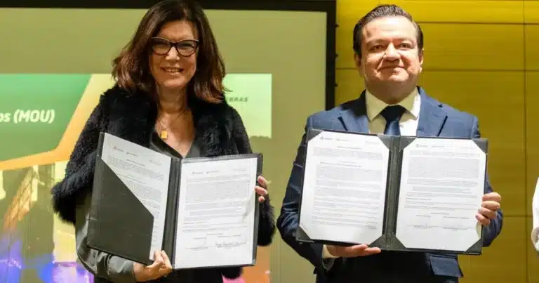 petrobras y pemex firman acuerdo estratégico para cooperación en exploración y producción de hidrocarburos