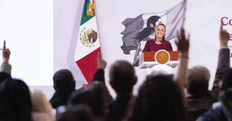 Es aprovechar el Mundial para fortalecer la actividad deportiva: presidenta Claudia Sheinbaum; habrá 4 mil 208 canchas del Mundial Social en todo el país
