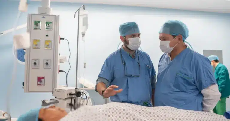 yucatán marca un precedente con su primera cirugía robótica en el hospital o’horán