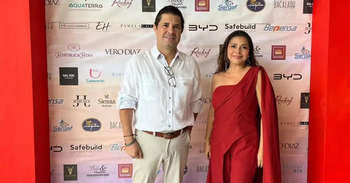 elegancia con causa en el cr breakfast fashion show 2026 en progreso (1)