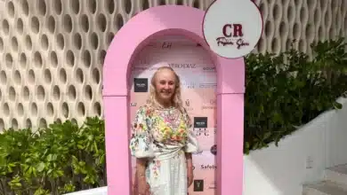 elegancia con causa en el cr breakfast fashion show 2026 en progreso