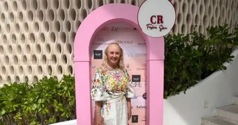 elegancia con causa en el cr breakfast fashion show 2026 en progreso