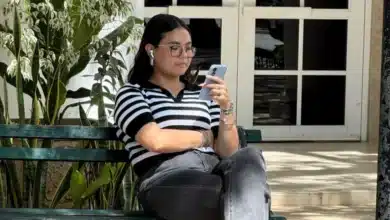 jóvenes ya pierden la audición como adultos mayores por usar audífonos a alto volumen