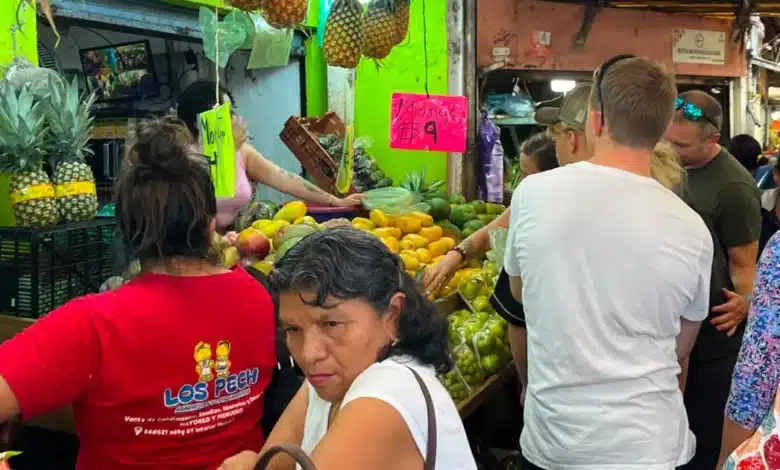 mercados lucas de gálvez y san benito registran mayor afluencia por vacacione