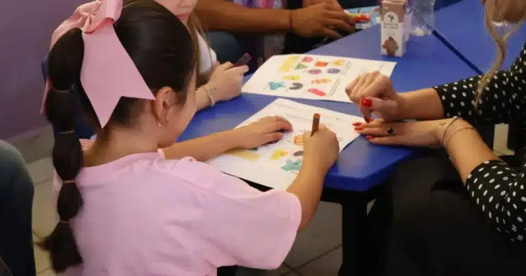 Mérida actualiza acciones para fortalecer la protección de niñas, niños y adolescentes