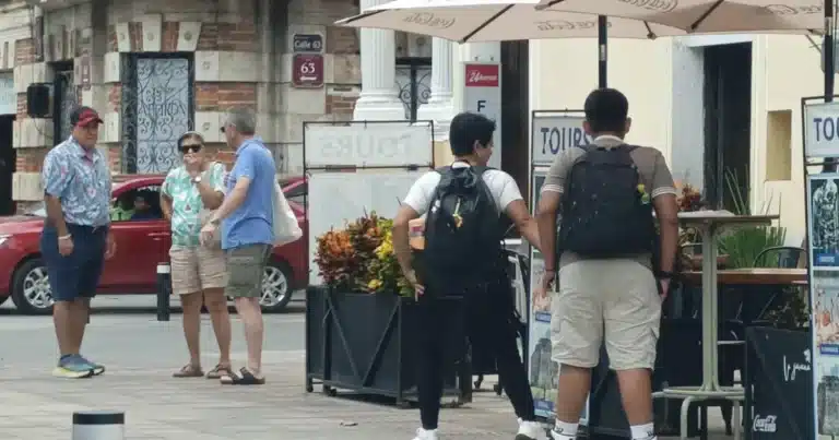 a unas semanas de concluir las vacaciones continúa la afluencia de turistas en mérida