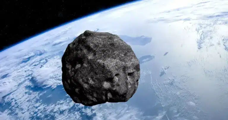 asteroide apophis se acercará a la tierra tiene el tamaño de la torre eiffel