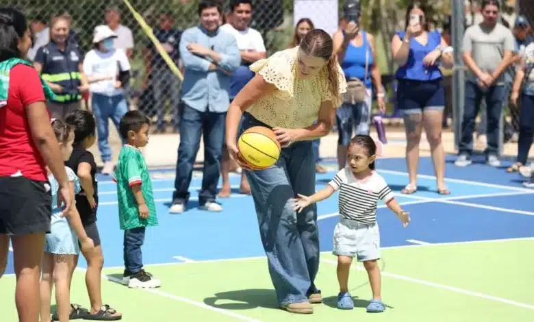 cecilia patrón entrega dos nuevos parques en mérida