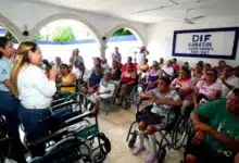 dif de kanasín entrega 40 sillas de ruedas con recursos municipales