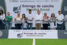 Entrega de nuevas y rehabilitadas canchas de fútbol (Foto de cortesía)