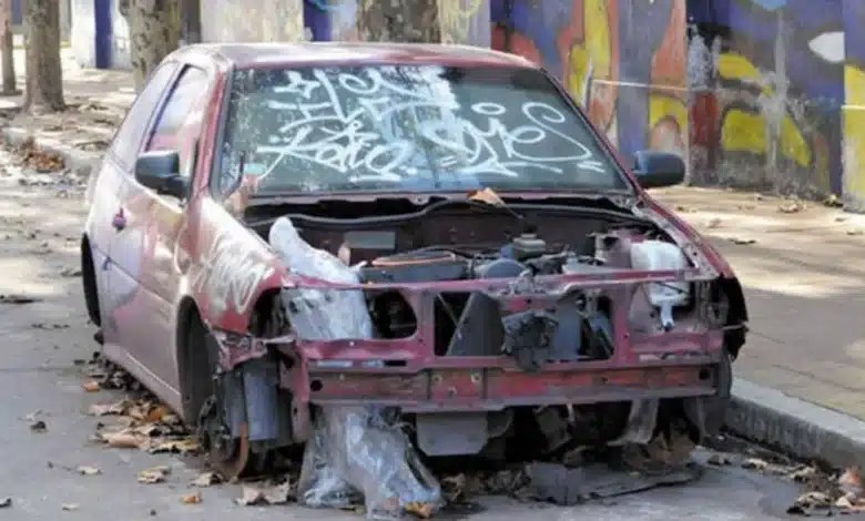 Retiran 160 vehículos abandonados de las calles de Mérida (Foto de cortesía)
