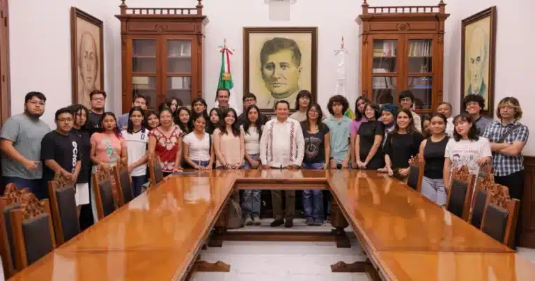 Jóvenes yucatecos recibirán apoyo para presentar examen (Foto de cortesía)