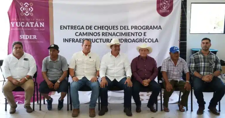 entregan más de 13.4 mdp para caminos y sistemas de riego en 37 municipios de yucatán