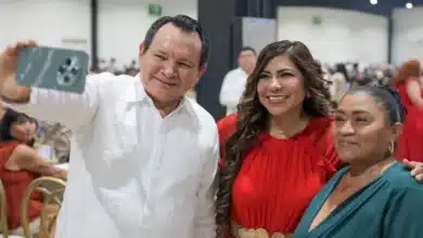 reconocen en yucatán a más de 3,800 trabajadores de apoyo a la educación