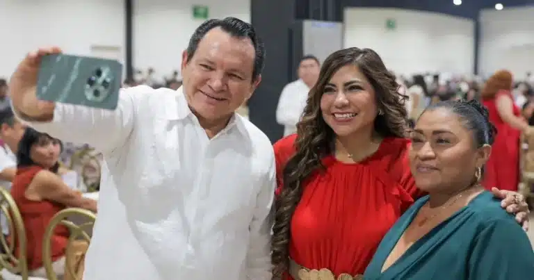 reconocen en yucatán a más de 3,800 trabajadores de apoyo a la educación