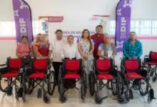 DIF Yucatán entrega 15 sillas de ruedas a personas de Temozón