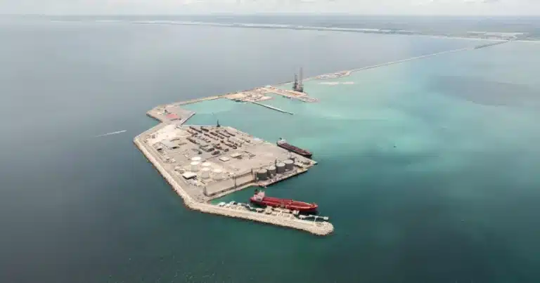 licitan nueva fase de la ampliación del puerto de progreso por mil 800 millones