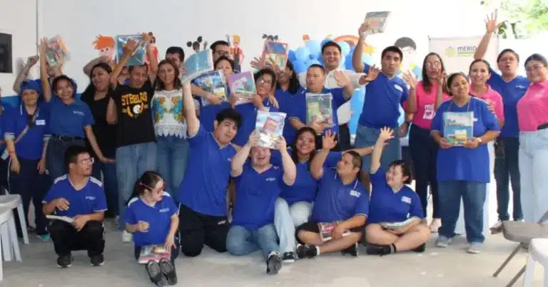Más de 800 paquetes escolares llegarán a Asociaciones de Mérida