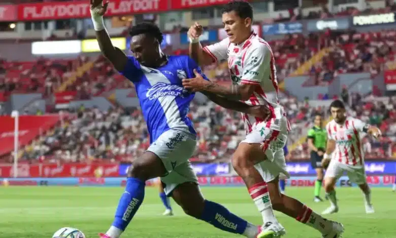 puebla necaxa gol agónico y posiciones en aguascalientes