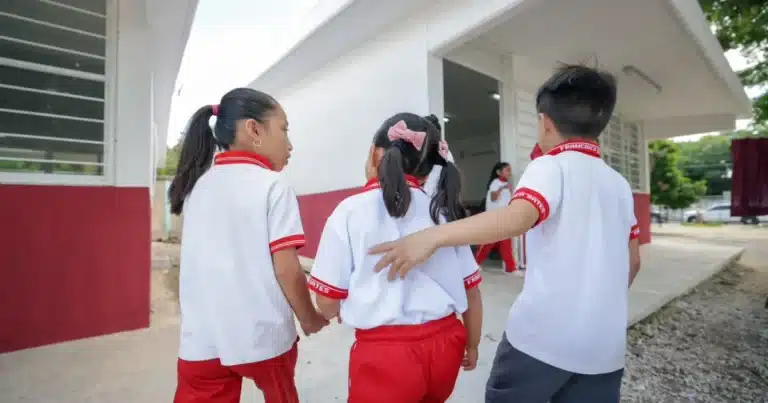 renacimiento maya entrega nueva aula para 387 estudiantes en caucel
