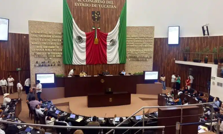 congreso de yucatán reconoce a tres instituciones y recibe nuevas iniciativas