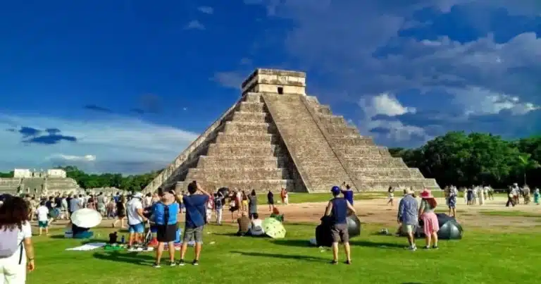 cultur mantiene diálogo con prestadores de servicios de chichén itzá