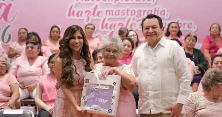DIF Yucatán entregó 100 kits al cierre de la Agenda Rosa