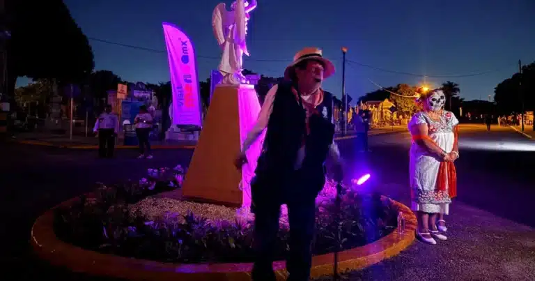 Entre tumbas y leyendas, el Cementerio General abre sus puertas de noche en Mérida
