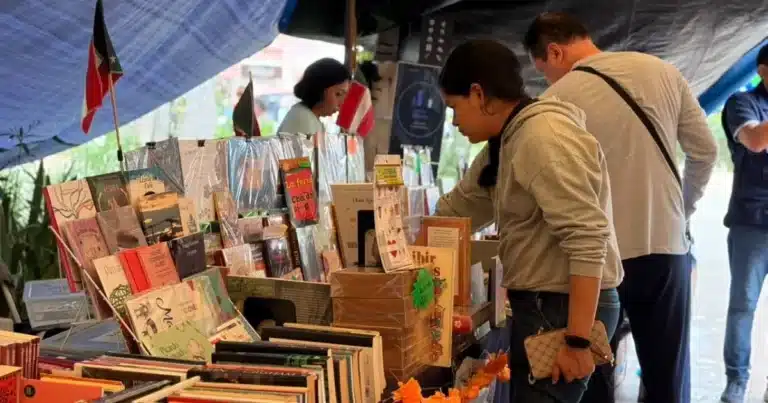 feria del libro lleva la cultura maya y el día de muertos a la plaza grande