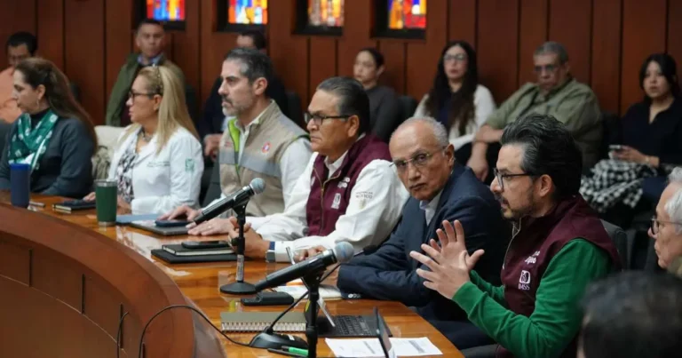 IMSS y SNTSS continúan las mesas de trabajo para mejorar el salario y las condiciones laborales