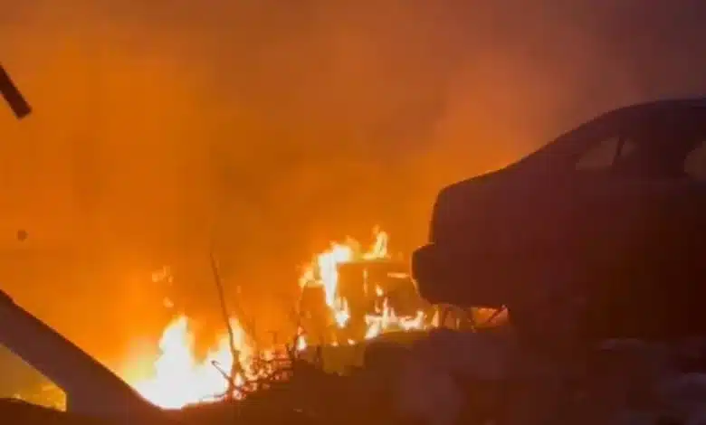 Policía Ecológica de Kanasín sofoca incendio provocado por quema de plásticos