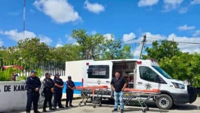 Kanasín incorpora dos nuevas camillas para traslados de emergencia