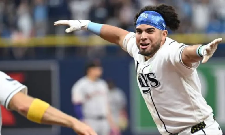 Serie Mundial Jonathan Aranda el mexicano 19 buscan el trofeo de Grandes Ligas