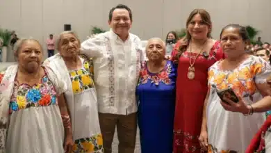 yucatán reconoce a 313 parteras tradicionales con apoyos de 18 mil pesos al año